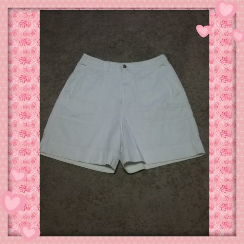 AWESOME LOOKING SHORT